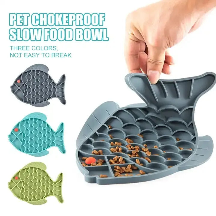 Silicone Fish-Shaped Lick Mat for Dogs – Slow Feeding & Anxiety Relief
