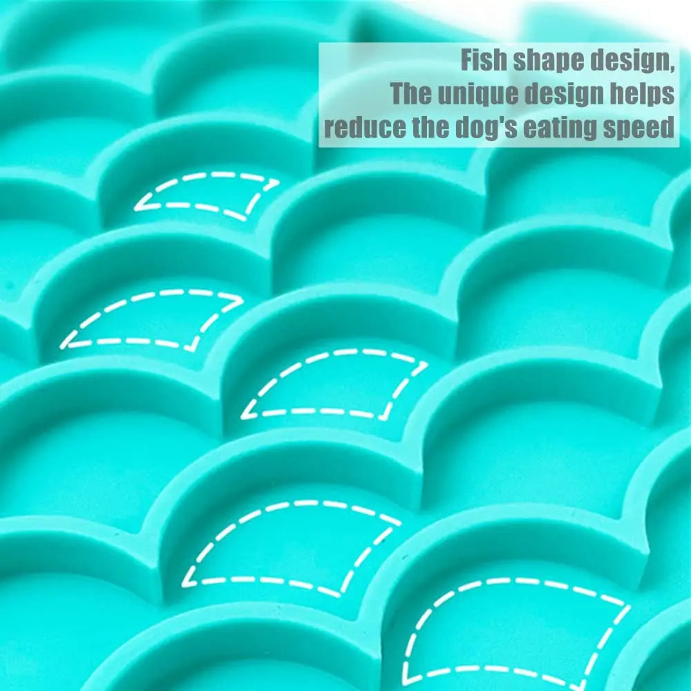 Silicone Fish-Shaped Lick Mat for Dogs – Slow Feeding & Anxiety Relief